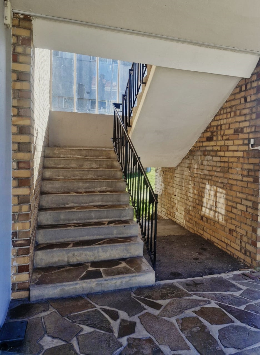 2 Bedroom Property for Sale in Parow Valley Western Cape